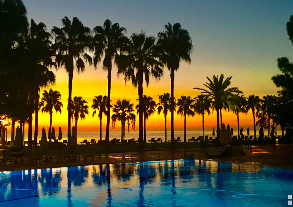 sunriseampool-4032x2746